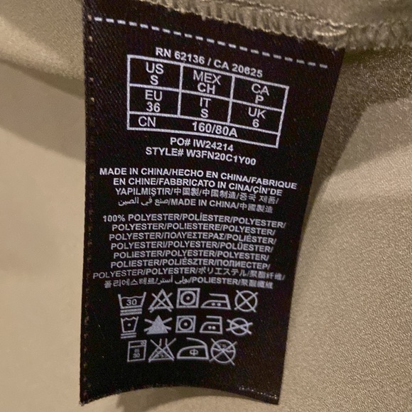 EUC - Guess Sheer Anorak Jacket - Picture 4 of 4